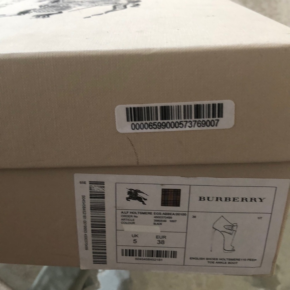 Burberry ankle boots - Picture 6 of 7